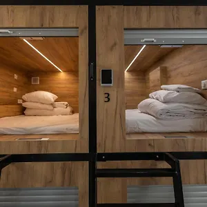 https://expo-capsule-hostel.praguehotelsweb.com